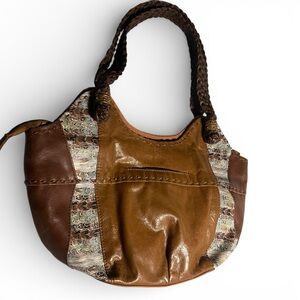 SAKS Medium Brown Shoulder Bag with SAKS charm, Like NEW, clean inside and out